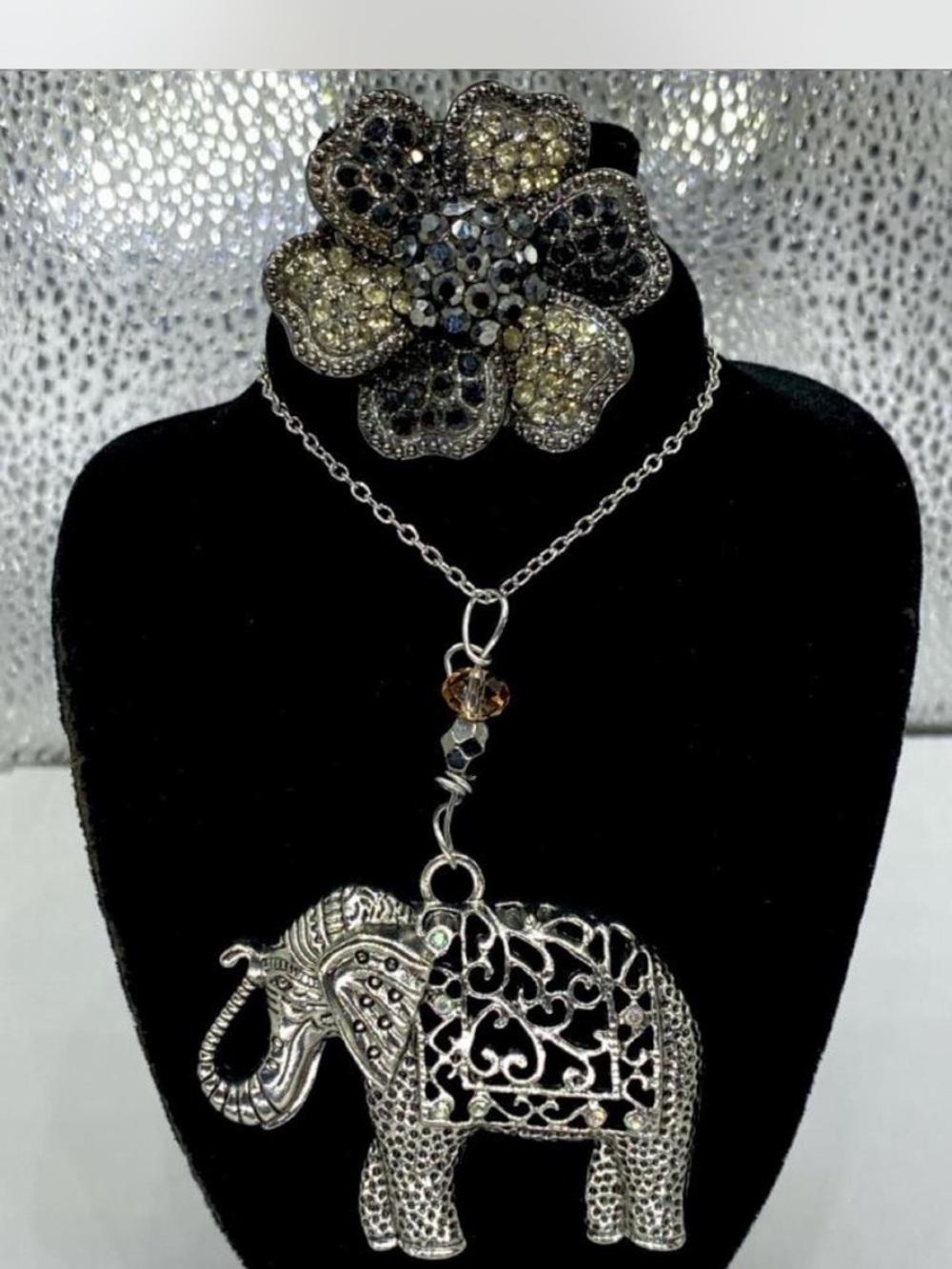 *** Lucky Elephant Pendant Necklace ***  Black /  Crystal Flower Cocktail ring ^